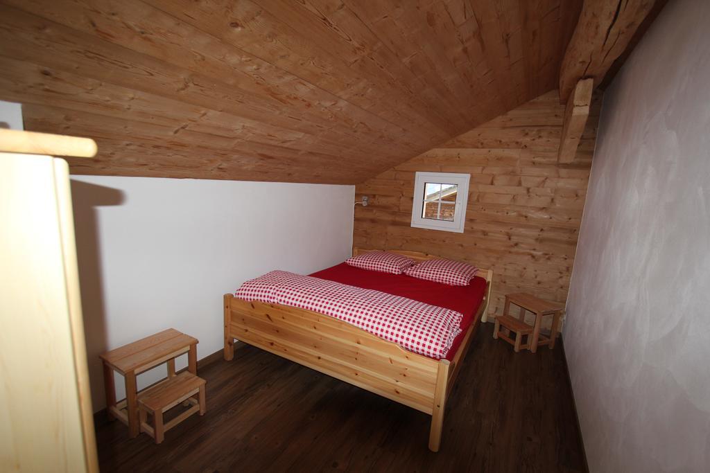 Chalet Daheim Reckingen Exterior photo